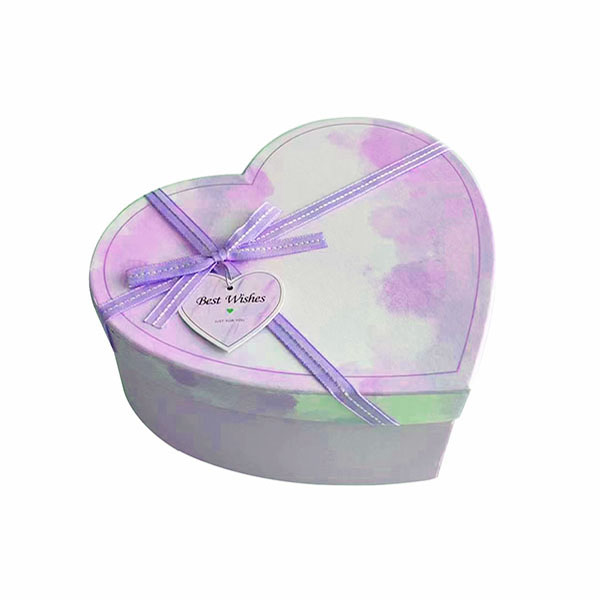 Exquisite heart shaped wedding packaging box with ribbon